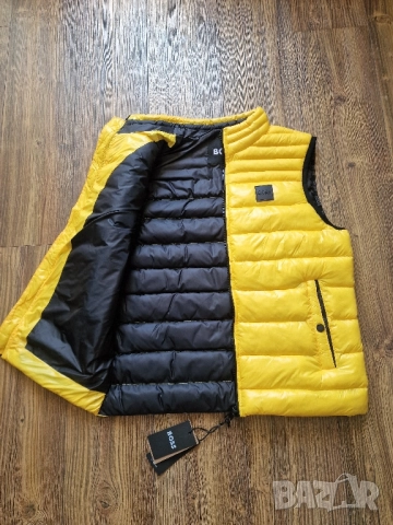 Страхотна мъжка грейка елек HUGO BOSS размер S M L XL 2XL , снимка 9 - Якета - 51469998