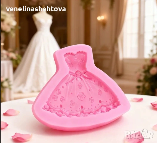 Рокля с панделка на кръста силиконов молд ва шоколад фондан за декорация на торта 