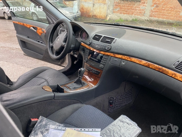 Мерцедес Е 200 бензин, снимка 15 - Автомобили и джипове - 53959962