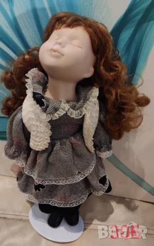 Целуващи се порцеланови кукли, снимка 3 - Колекции - 50657723