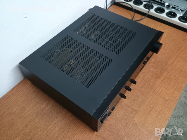 Стерео усилвател PIONEER A-223. Перфектен с прекрасен звук! Изпращам видео. , снимка 8 - Ресийвъри, усилватели, смесителни пултове - 53915747