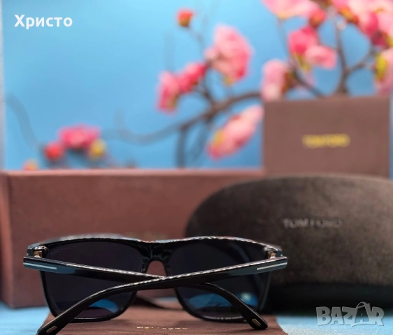 Слънчеви очила Tom Ford Fletcher TF832 (FT0832) , снимка 5 - Слънчеви и диоптрични очила - 54017177