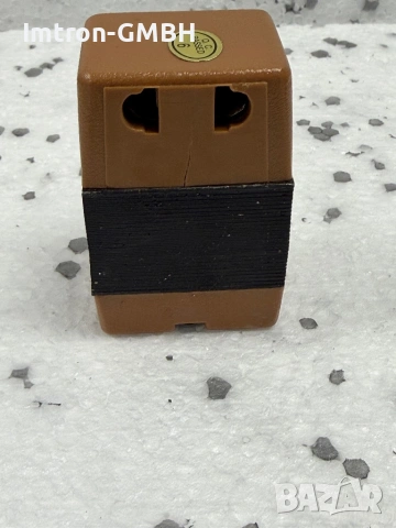 AC конвертор за стенен контакт CH-50R  220V/110V 50W, снимка 4 - Друга електроника - 53379047