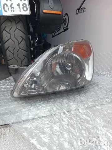 Ляв фар от ляв волан Хонда црв 2 преди фейс, снимка 2 - Части - 49801119