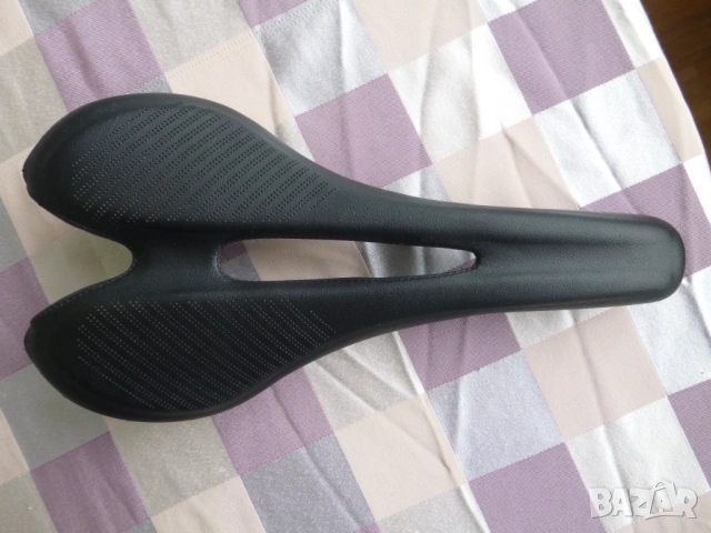 Карбонова седалка Specialized romin evo -147грама