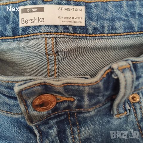 Дънки Straight Slim Bershka, снимка 2 - Дънки - 46695583