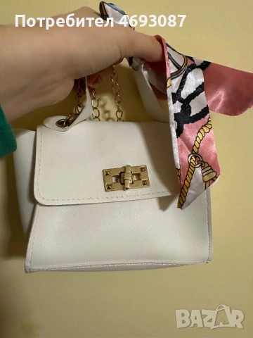 Дамска чанта, снимка 2 - Чанти - 52907056