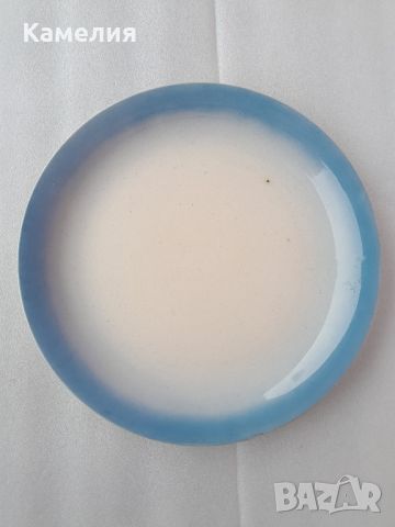 Голяма порцеланова чиния , снимка 1 - Чинии - 45843919
