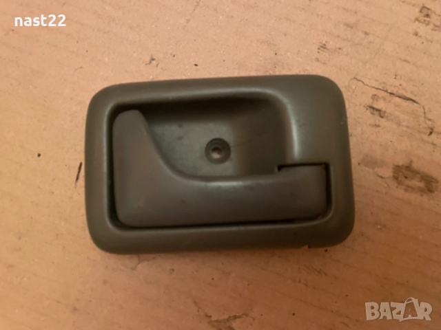 Вътрешна дясна дръжка за врата Сузки Гранд Витара 2+1 врати