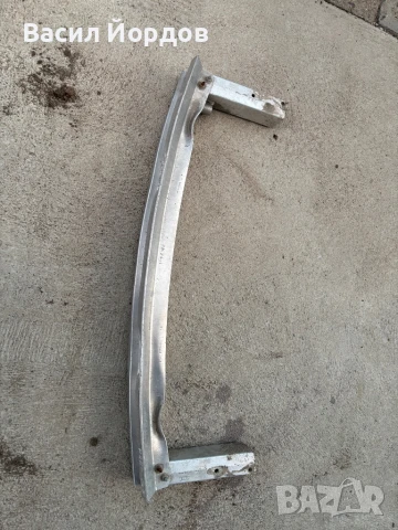 Основа Задна Броня за Ауди Кю5 / Audi Q5 / 8R0807313 / Задна греда / , снимка 4 - Части - 51201129