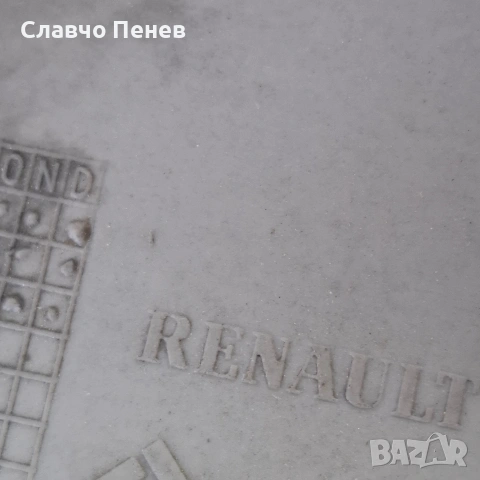 Декоративен капак над двигател за Рено Трафик; Опел Виваро ; Нисан Примастар, снимка 4 - Части - 53570812