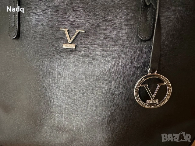 Оригинална дамска чанта Versace – естествена кожа, Made in Italy, снимка 10 - Чанти - 51989961