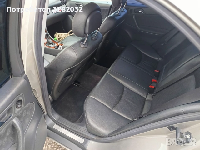 Продавам Мерцедес С200, снимка 7 - Автомобили и джипове - 52707996