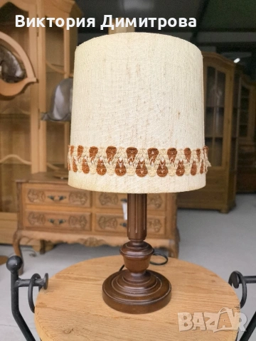 Ретро настолна лампа 