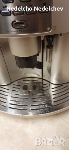 Кафеавтомат Delonghi ESAM 3500.s, 1350W в отлично състояние, снимка 2 - Кафемашини - 48500306