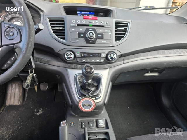 Honda Cr-v Реални км, Сервизна история, TUV до 02.2027 г., снимка 12 - Автомобили и джипове - 51631888