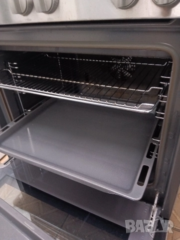 Иноксова свободно стояща печка с керамичен плот Бош Bosch с две години гаранция!, снимка 6 - Печки, фурни - 53001849