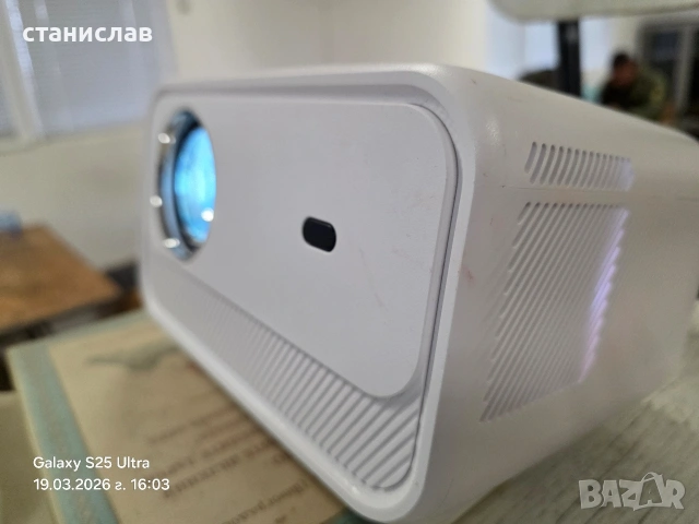 full hd проектор, снимка 2 - Плейъри, домашно кино, прожектори - 53904651