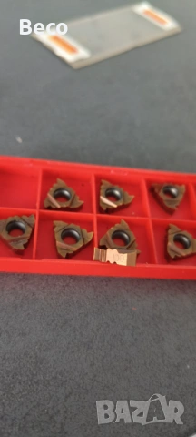 Резбонарезни карбидни пластини на Sandvik Coromant