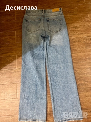 Дънки Страдивариус 36 номер, снимка 2 - Дънки - 52384529