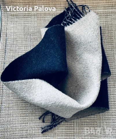 Елегантен вълнен двуцветен шал , снимка 6 - Шалове - 52922929