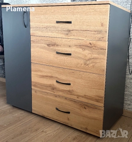Скрин с 4 чекмеджета и страничен шкаф , снимка 3 - Шкафове - 53641289