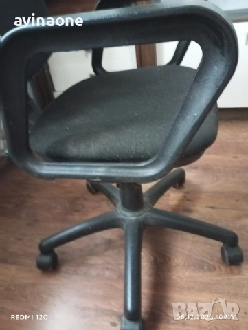 офис стол, снимка 7 - Столове за офис - 52659371