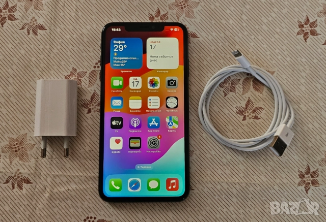 Отличен iPhone Xs Max 64 GB ios 18 чист айклауд 100% батерия