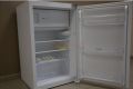 Малък хладилник за вграждане Privileg PRFIF 154, снимка 4