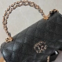 Chanel Дамска Черна Кожена Чанта С Къса И Дълга Дръжка С Торбичка На Марката Прада Шанел Код 66Btq8, снимка 4