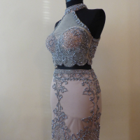 Абитуриентска официална рокля SHERRI HILL от 2 части с камъни Swarowski, снимка 2 - Рокли - 44958246