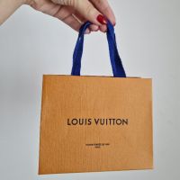 Louis Vuitton оригинална торбичка, снимка 2 - Чанти - 45224805