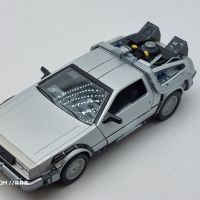 KAST-Models Умален модел на DeLorean Back to the Future I Welly 1/24, снимка 7 - Колекции - 45452753