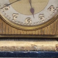 Стар Механичен Швейцарски Часовник Будилник Кожена Кутия, снимка 3 - Антикварни и старинни предмети - 45854372
