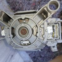 Продавам ел. двигател за пералня Siemens Bosch, снимка 4 - Перални - 45242960