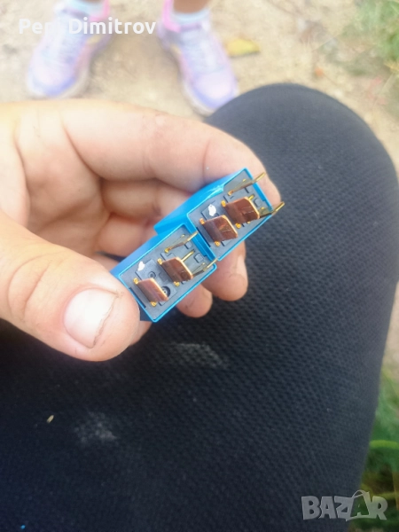 Многофункционално синьо реле Omron 95224-2D000 12V 20A (4-пиново), снимка 1