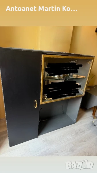 Секция с витрина, снимка 1