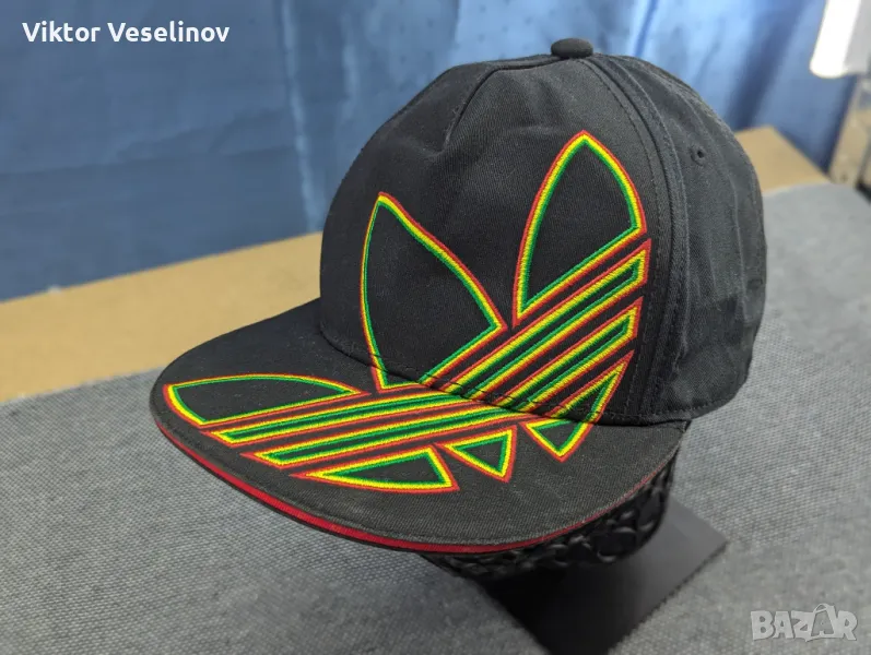 Adidas Rasta Шапка с Козирка Размер Размер Размер M Snapbag Trefoil, снимка 1