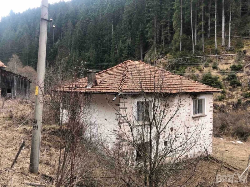 Продавам къща в с.Мугла, снимка 1