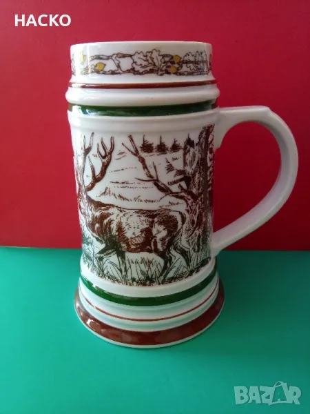 Стара Немска Порцеланова Халба за Бира с Ловни Мотиви MADE IN GDR, снимка 1