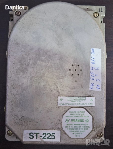 Работещ MFM харддиск за Правец 16 твърд диск SEAGATE ST-225 21MB 5.25", снимка 1