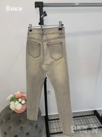 Дънки с камъни в размер XS, снимка 11 - Дънки - 51096045