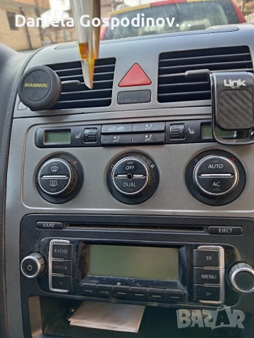 Фолксфаген туран 2010г. , снимка 2 - Автомобили и джипове - 54085133