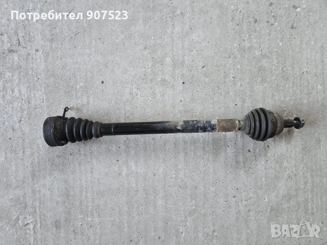Дясна полуоска с карета за Фолксваген Голф 4 , снимка 2 - Части - 51712064