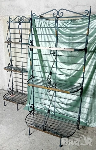 Ковано желязо и месинг стелаж, етажерка, витрина French Baker Rack, снимка 2 - Витрини - 53101648