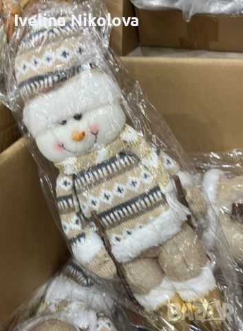 Коледна играчка Снежен човек с плетен костюм и златни ботушки, снимка 2 - Декорация за дома - 52119339