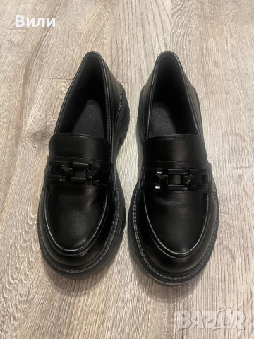 Дамски обувки номер 35, снимка 5 - Дамски ежедневни обувки - 54009577