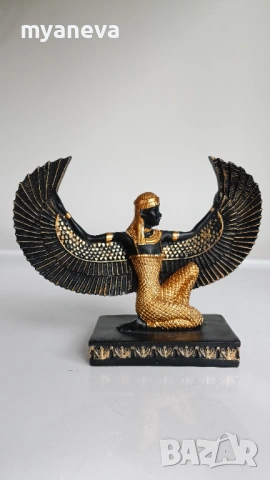 Изида, египетска  богиня на магията, брачната вярност, мъдростта , майчинството