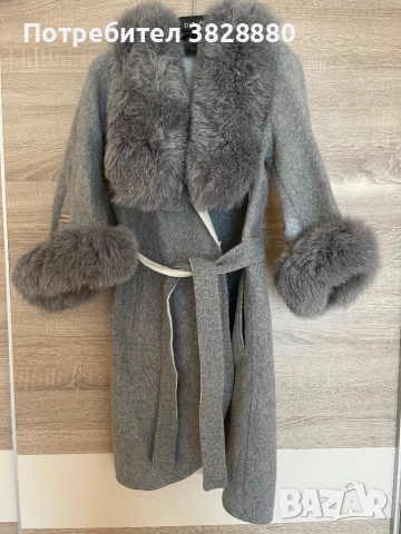 Палто от алпака с яка и ръкави от естествена лисица, снимка 2 - Палта, манта - 52837335