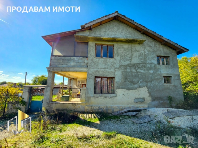 Продавам къща с два парцела, снимка 16 - Къщи - 51895155